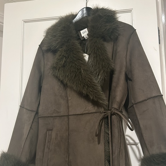 GAP x CULT GAIA  Vegan suede  fur coat size M - Picture 8 of 8